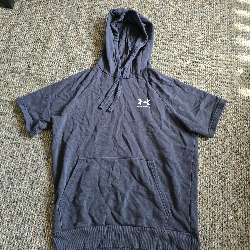Under Armour Black Short-Sleeve Hoodie